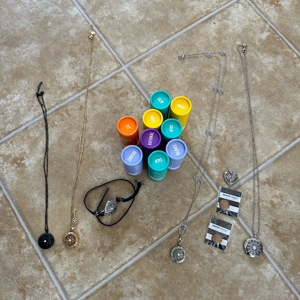 Origami Owl Moodology essential oils lockets and oils